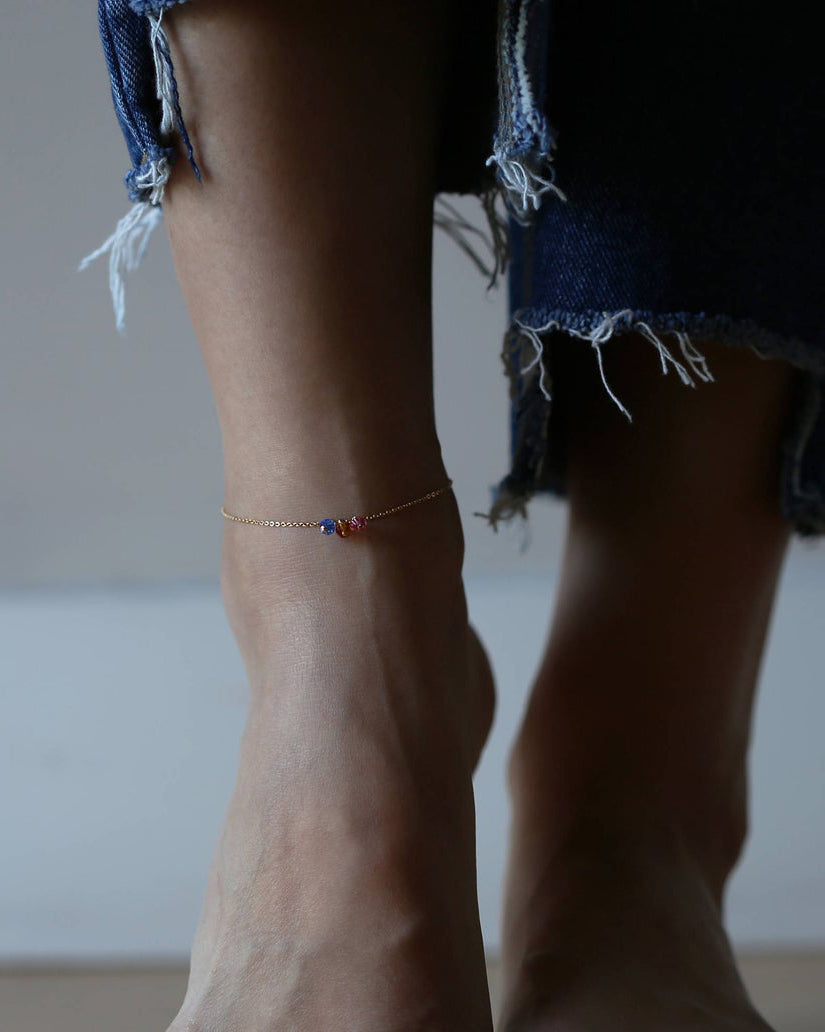 Simple 14k gold filled/Sterling silver thin anklet with Birthstone crystal.

Perfect Gifts for her - Birthstone crystal adds extra personal touch.

This special ankle bracelet is perfect personalized gift for anyone.
Small genuine Swarovski birthstone crystals dangle
from beautiful 14K gold filled or sterling silver shinny chain.