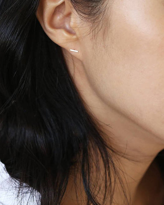 minimalist jewelry 