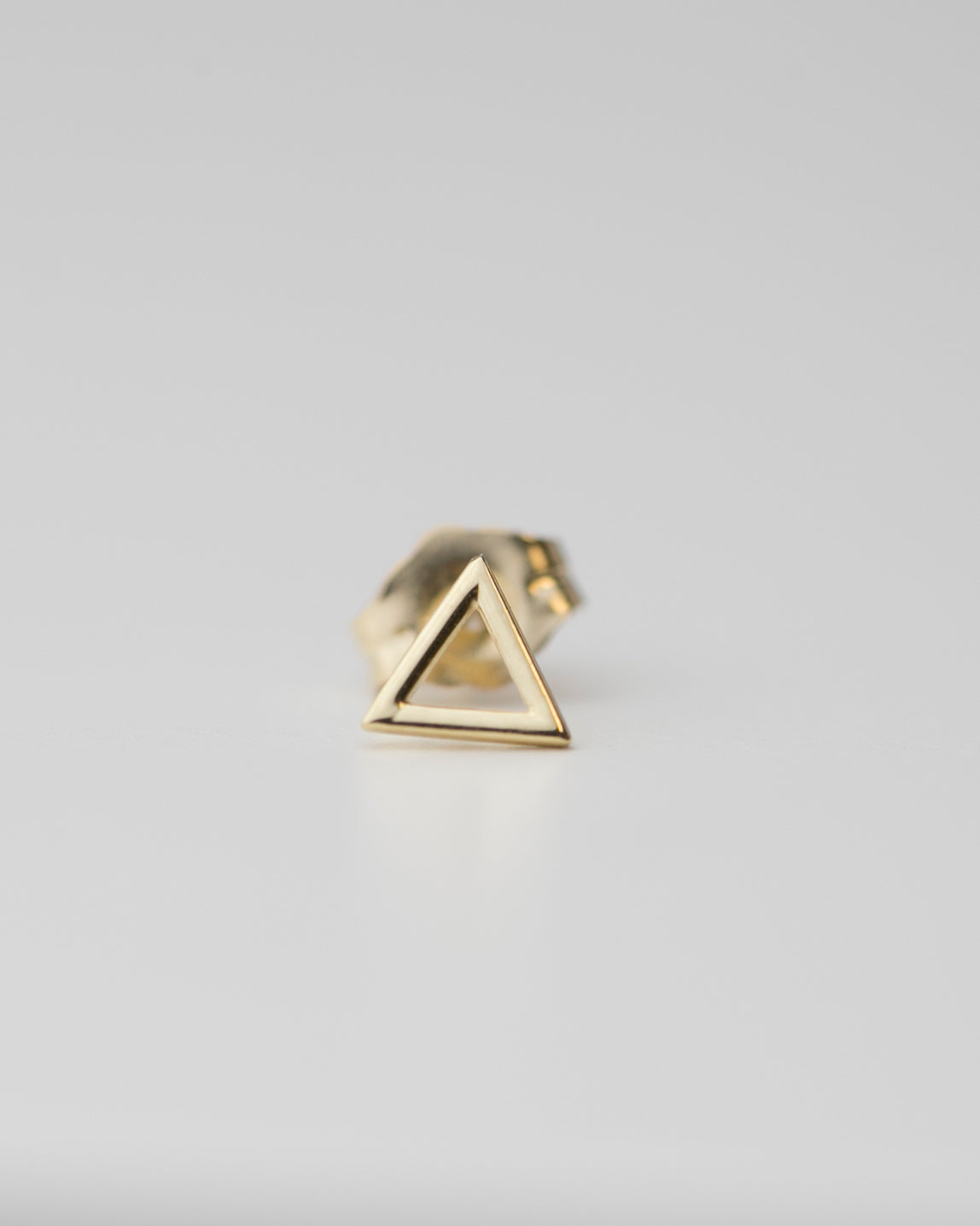 These small triangle stud earrings are one of our geometric shape series that will be perfect for everyday wear.